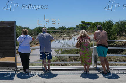 Buscan a dos personas arrastradas por el río Foix, a la altura de Cubelles (Barcelona)