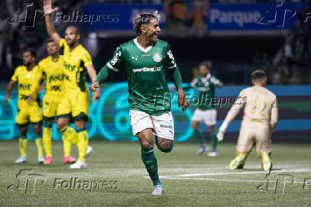 Partida entre Palmeiras e Mirassol pelo Campeonato Brasileiro 2025