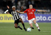 Copa Libertadores - Group Stage - Botafogo v Estudiantes La Plata