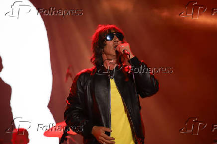 Richard aschroft se apresenta no blues and rock