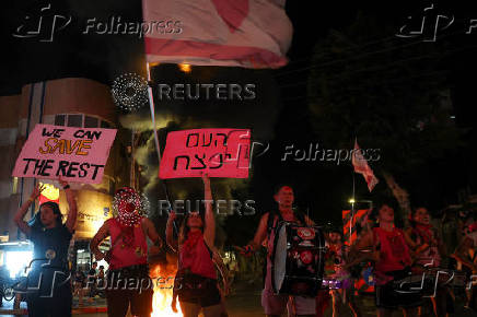 Protest demanding an end to the war in Gaza and the release of all hostages, in Tel Aviv