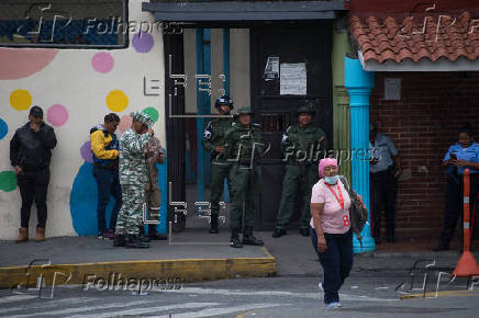 Abren los centros de votación para comicios municipales y consulta popular en Venezuela