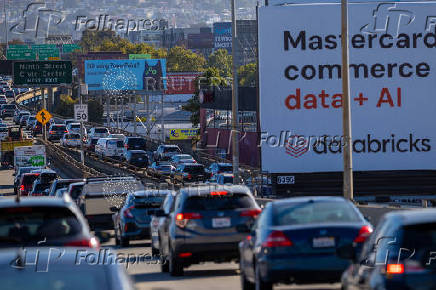 Billboards advertising artificial intelligence services in San Francisco
