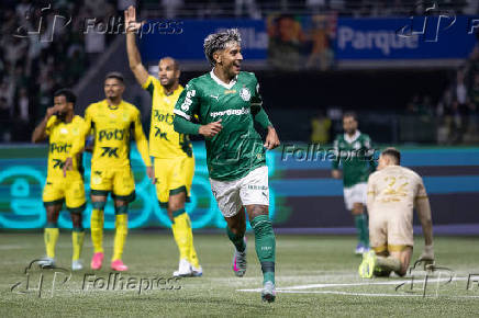 Partida entre Palmeiras e Mirassol pelo Campeonato Brasileiro 2025