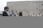 El ministro de Cultura de España visita el Centro de Memoria, Paz y Reconciliación de Bogotá