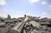 US airstrikes target neighborhoods in Sana'a