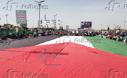 Houthi supporters protest against the USA, Israel