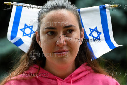 Jewish community gathers a week after attack in Boulder