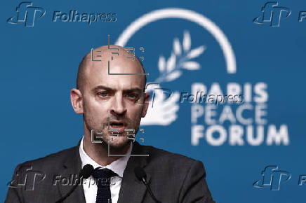 Paris conference calling for two-state solution