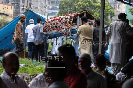 Funeral in Mumbai after Air India plane crash
