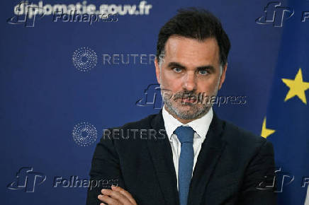 Meeting to suggest a negotiated solution to end the conflict between Iran and Israel, in Paris