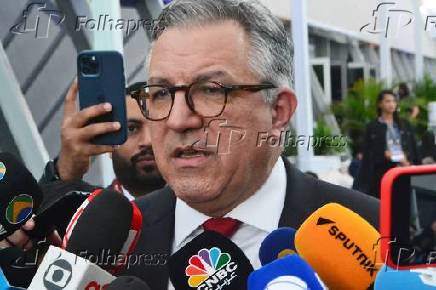 Entrevista com Ministro Alexandre Padilha no BRICS
