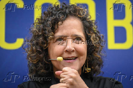 CLUBE DE LEITURA CCBB - LITERATURA - CARLA MADEIRA