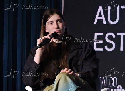 Youtuber e influenciador felca participa da influent summit