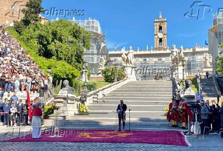 Pope Leo XIV receives the homage of the Mayor and the City of Rome