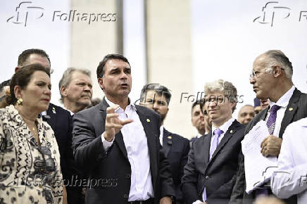 Coletiva oposição contra prisão Bolsonaro