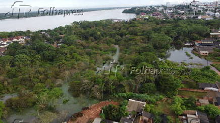 Chuva eleva o nível do rio Madeira em Porto Velho (RO)