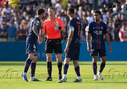 FIFA Club World Cup - Group B - Paris St Germain v Botafogo