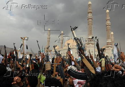 Houthis protest against Israeli attacks on Gaza and US support