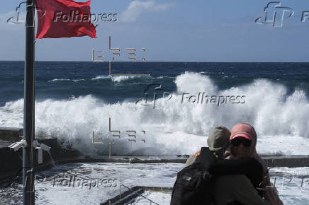 La borrasca Nuria deja vientos fuertes y mala mar en Canarias
