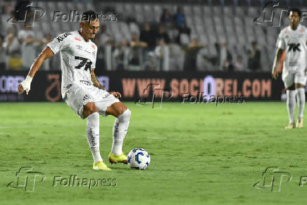 PARTIDA ENTRE SANTOS X BRAGANTINO PELO CAMPEONATO BRASILEIRO