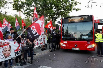 Regional general strike over deadly floods management in Valencia