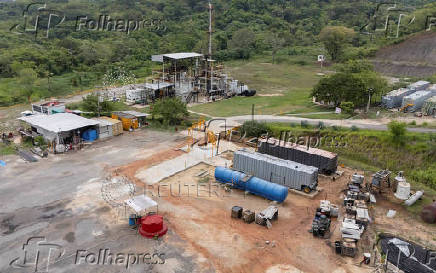 Mexican authorities discover clandestine mini-refinery in crackdown of illegal hydrocarbon trade, in Coatzacoalcos