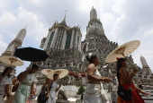 Thailand cuts foreign tourist forecasts due to the decline of Chinese visitors