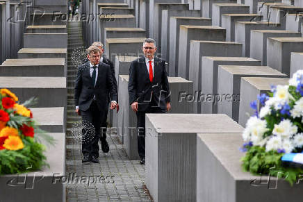German and Israeli foreign ministers visit Berlin Holocaust Memorial