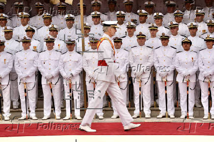 El Rey preside la entrega de despachos a los nuevos sargentos de la Armada en San Fernando (Cádiz)