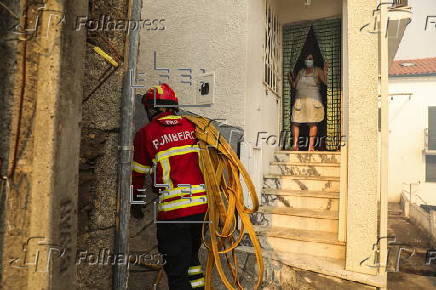 Wildfires spread in central Portugal