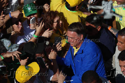 Bolsonaro chega para ato a seu favor na avenida Paulista