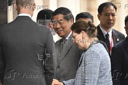 Second day of trade talks between China and the US in Stockholm
