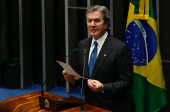 Fernando Collor discursa na votação da pronúncia do impeachment