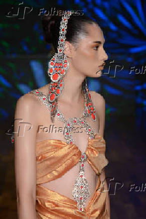 Desfile Walerio Araujo SPFW N59