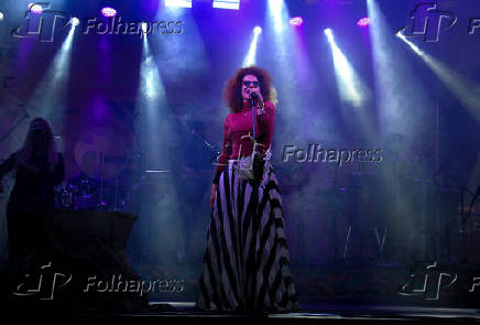 Virada Cultural - Vanessa da mata na Parada Inglesa