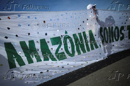 Demonstration for World Environment Day and against bills that propose changes to the environmental licensing system, in Brasilia