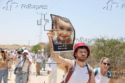 Protest march from Tel Aviv to Gaza border calling to stop the war