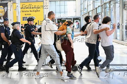 France launches two-day operation to combat illegal immigration