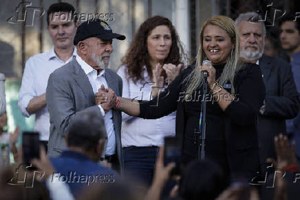 Lula visita favela do Moinho