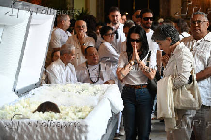 VELORIO DA CANTORA PRETA GIL