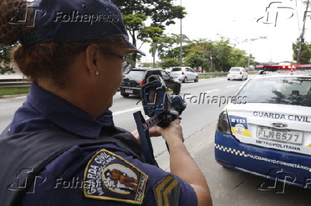 Fiscalização de velocidade na marginal tietê em São Paulo