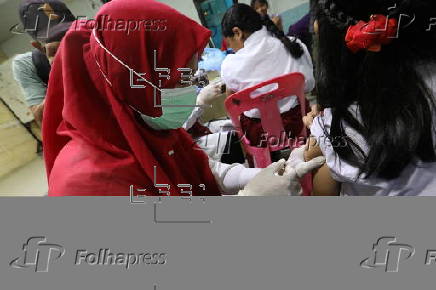 Cervical cancer and rubella vaccination for school children in Aceh