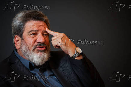 Cortella celebra 50 anos de carreira com novo livro