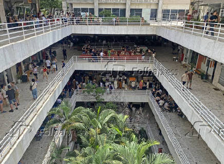 Feira Subterrânea movimenta a Galeria Metrópole no centro de São Paulo