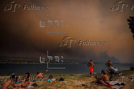 Portugal fights wildfires