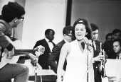 Elis Regina apresentando-se no 3º Festival de Música Popular Brasileira