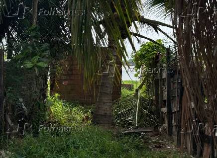 Casas abandonadas no bairro do Bom Parto (AL)