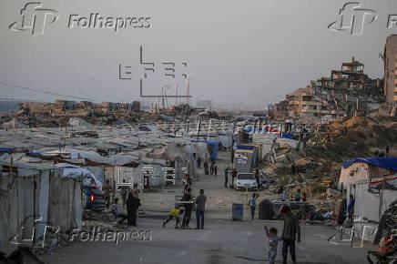 Internally displaced Palestinians from the northern Gaza Strip