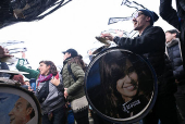 Argentine judge approves house arrest for ex-President Kirchner